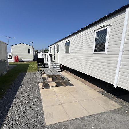 3 Bedroom Modern Caravan Sleeps Up To 8 Millom Kültér fotó