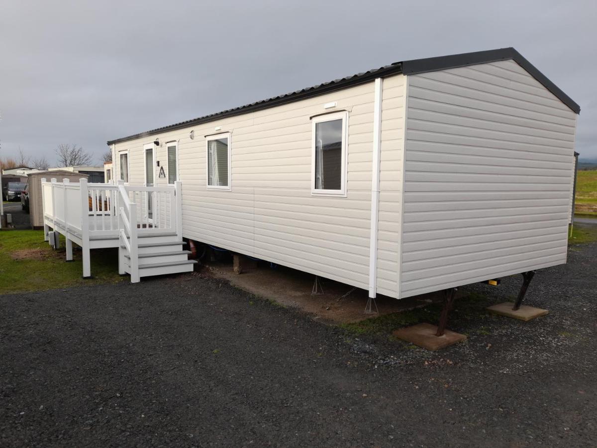 3 Bedroom Modern Caravan Sleeps Up To 8 Millom Kültér fotó