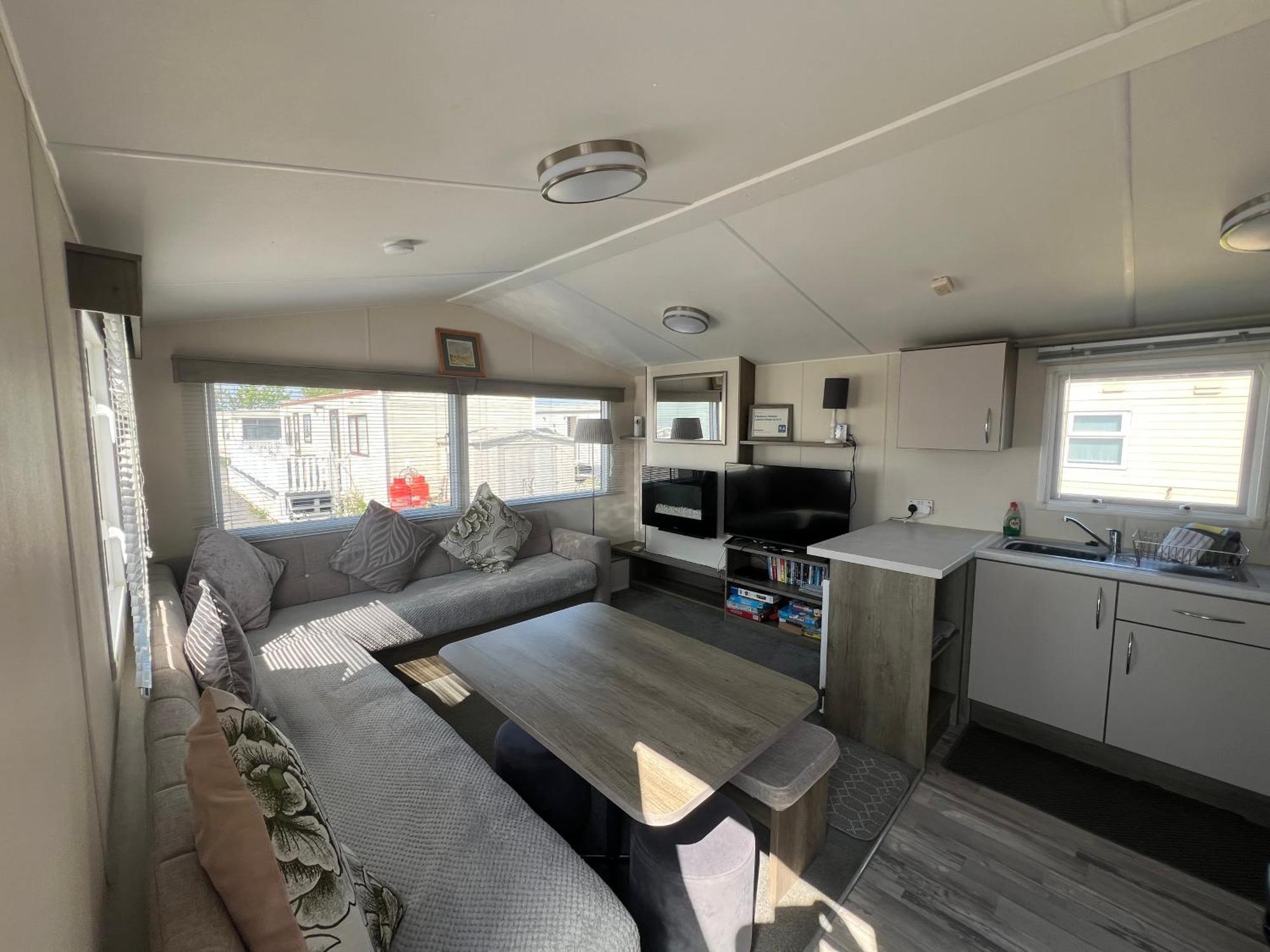 3 Bedroom Modern Caravan Sleeps Up To 8 Millom Kültér fotó